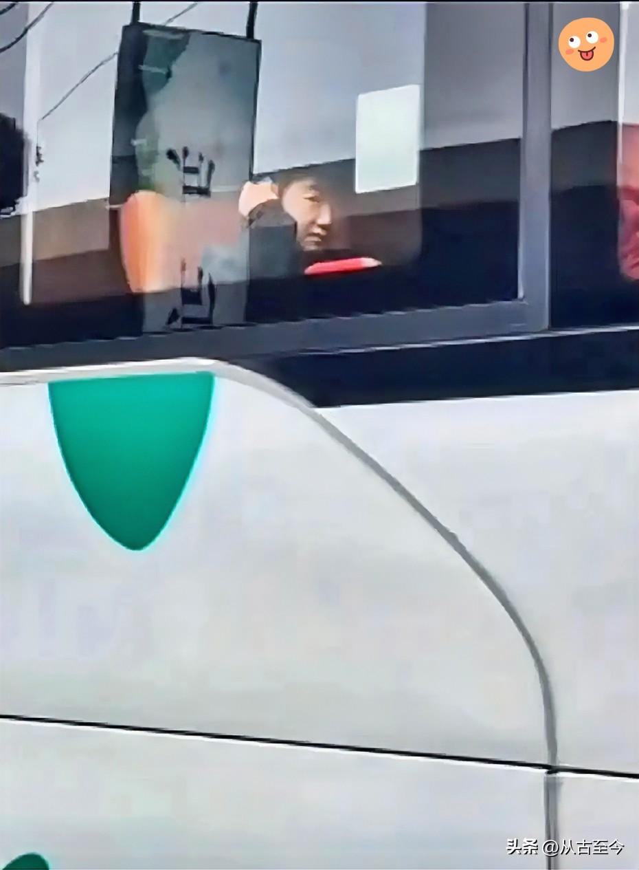 🔥爆！孙颖莎双喜临门！
      国乒出征澳门世界杯，
      世乒赛阵