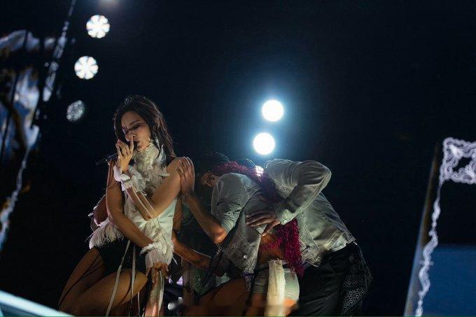 JENNIE 【JENNIE更新IG分享Lollapalooza首演感言】JEN