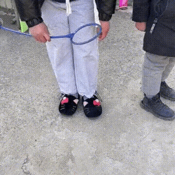 图一：聪明跟不聪明，一眼就可以看出来了。
图二：实在没有想到，蓝色的花儿竟然不是