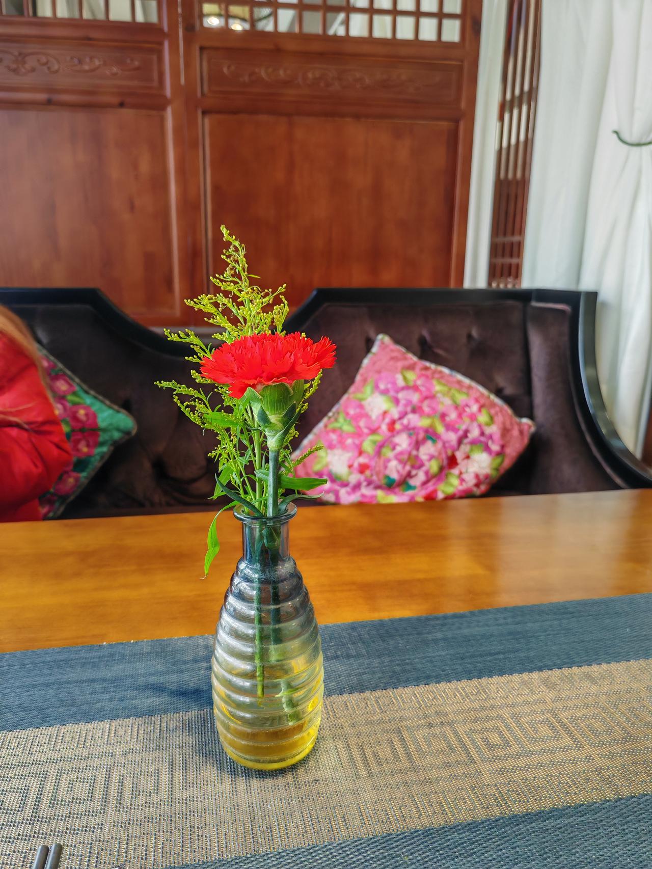 2025年底，在闲鱼卖掉了一个包包，两件衣服，出货速度还算不错。

但2026年