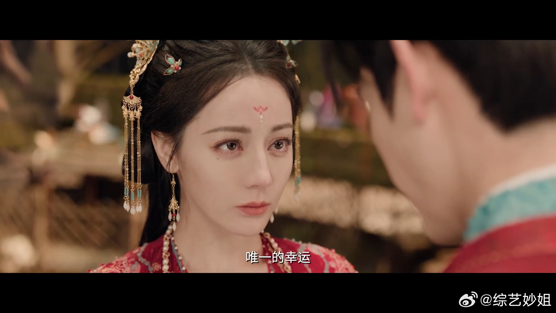 谁来懂一下迪丽热巴陈飞宇这个泪眼对视！只看预告就kswl啊啊啊啊！速抬迪丽热巴陈