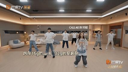 #屋顶着火这个家不能没有付辛博#这下知道古早偶像的实力了吧，重要时刻就凸显出来了