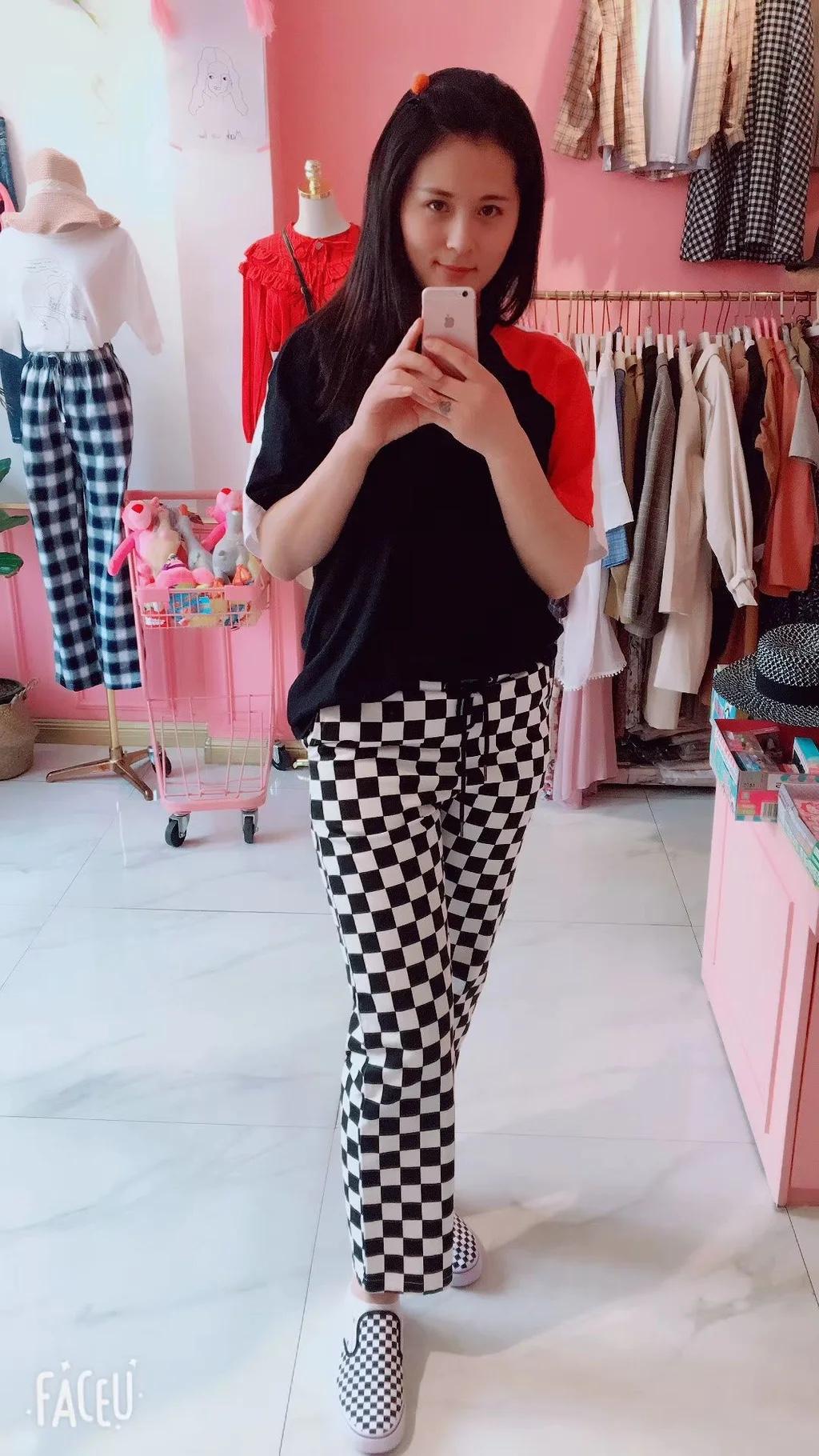 个体服装店老板娘
