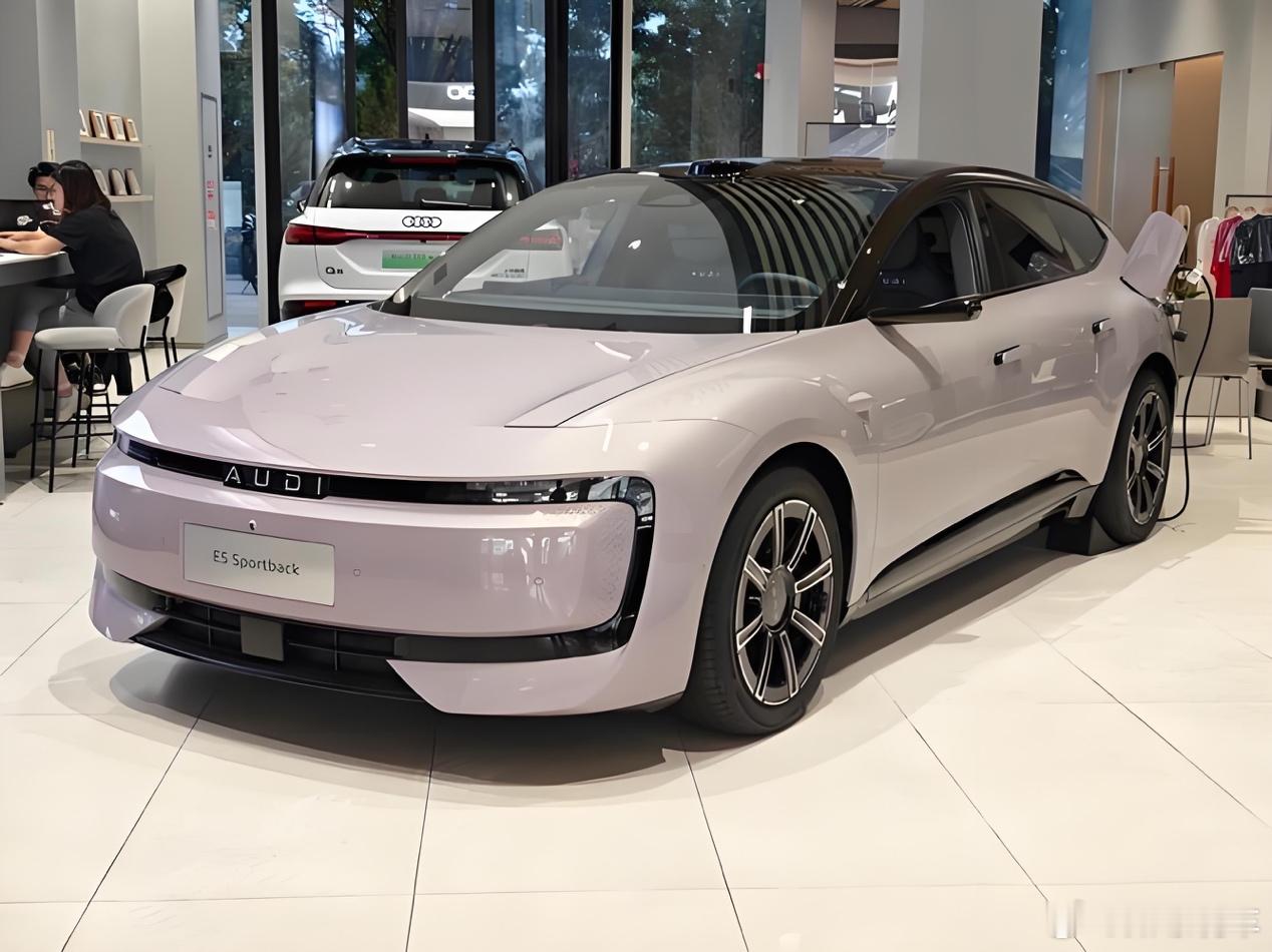 四环标从此不再，上汽放弃全部奥迪燃油车，奥迪A7L六折清库奥迪在华品牌资源重组方