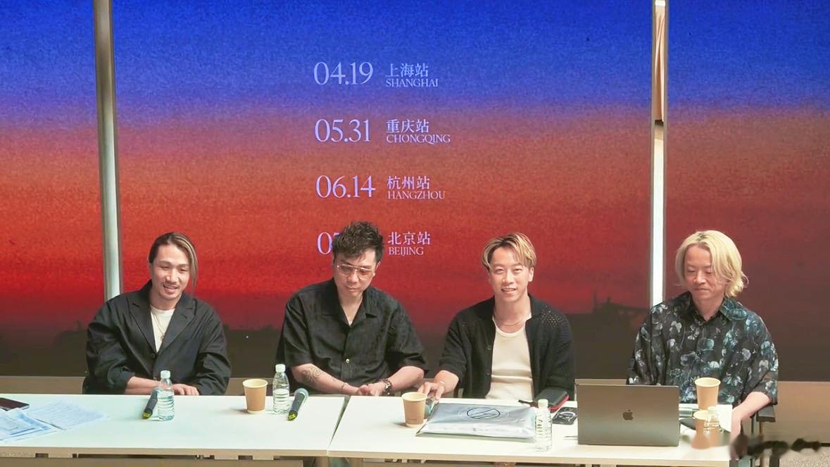 湿趴乐队携国语新专辑回归谁不是等 SupperMoment 的国语新专辑等疯了！