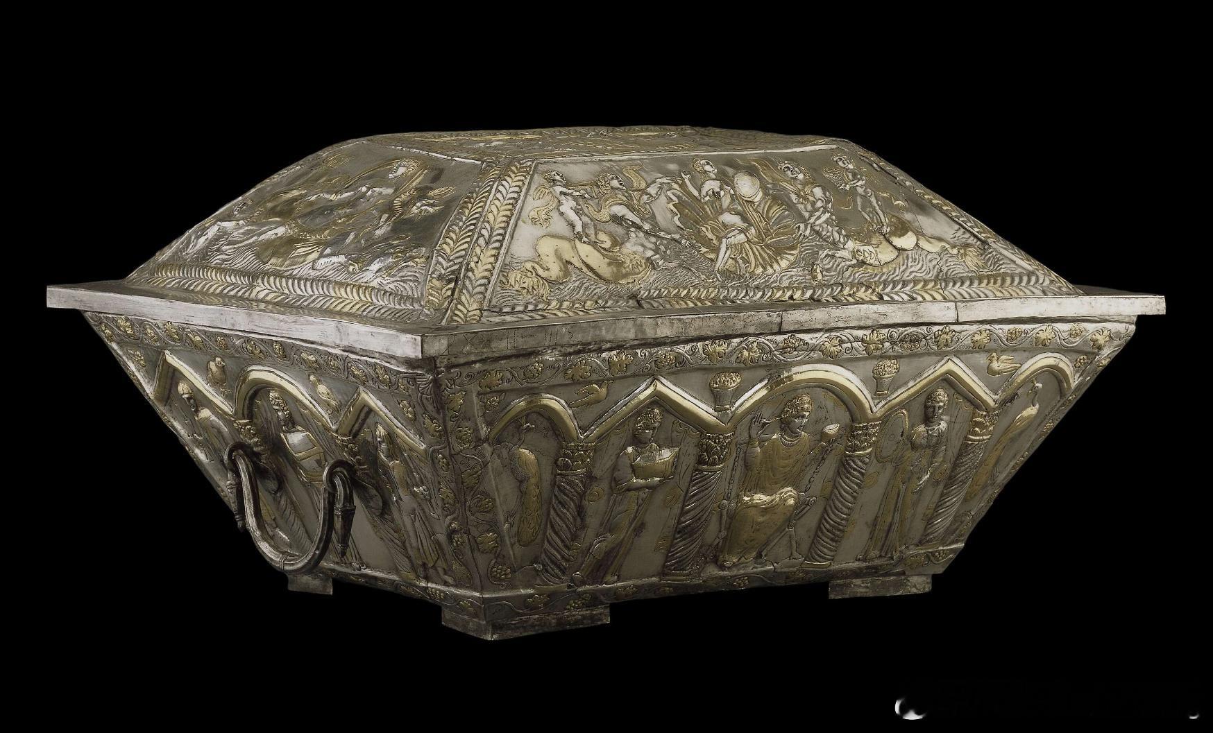 中世纪早期艺术  Early Medieval Art   普杰可塔首饰盒这个首