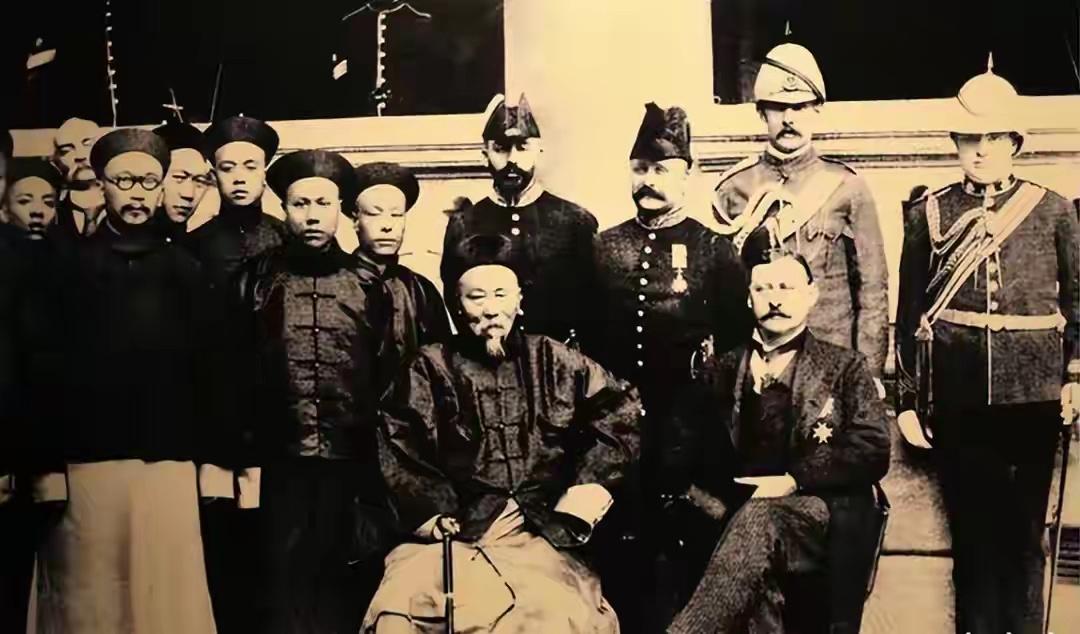 怎样破曾国藩的结硬寨打呆仗？

其实真的很容易，古今中外的军事思想，确实就只有教