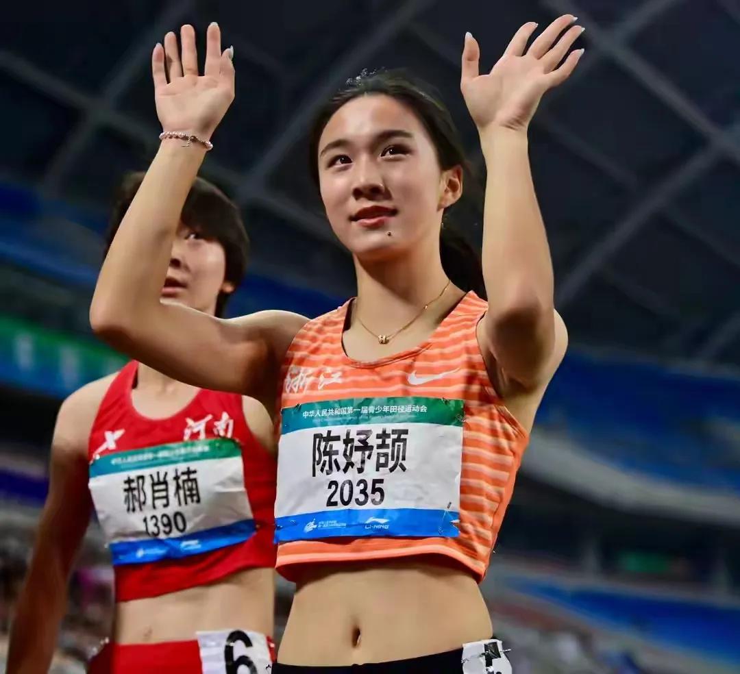 亚运女子百米夺冠的女飞人今年才17岁，浙江宁波人！

在2026年9月25日名古