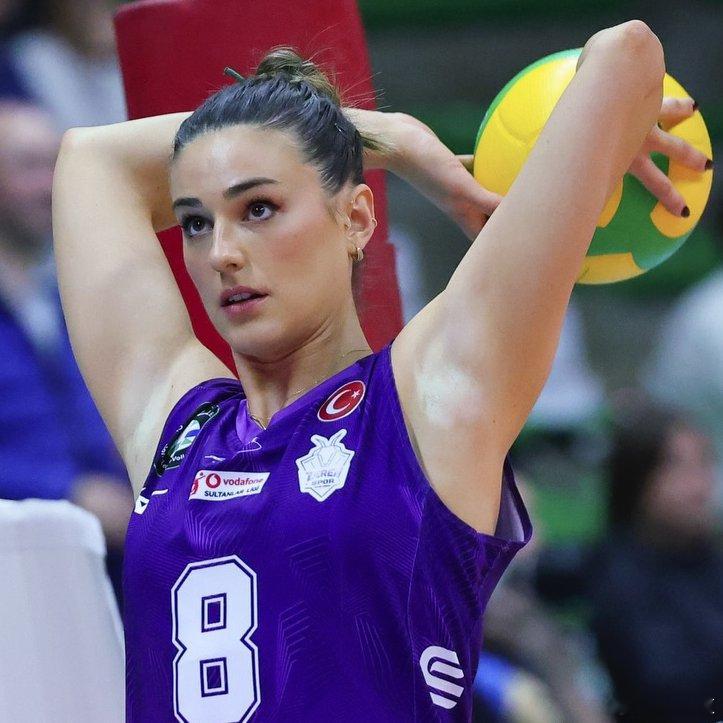 国际排坛动态玛雅·阿莱克西奇已准备好在2026-2027 赛季披上斯坎迪奇的战袍