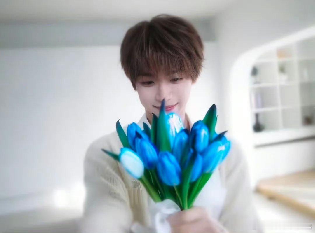 梓渝演唱会 梓渝这个梓渝好炫酷呀，看的我热血沸腾了！期待年后的官宣梓渝演唱会呀