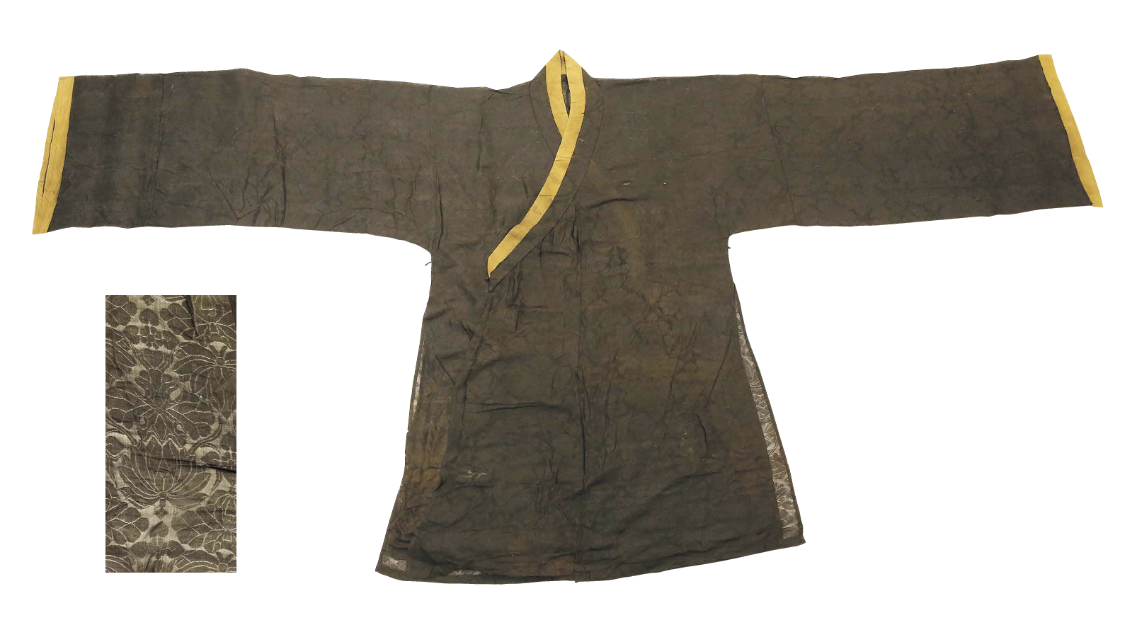 浙江台州黄岩区博物馆藏2016 年赵匡胤七世孙赵伯澐墓出土的南宋交领莲花纹亮地纱