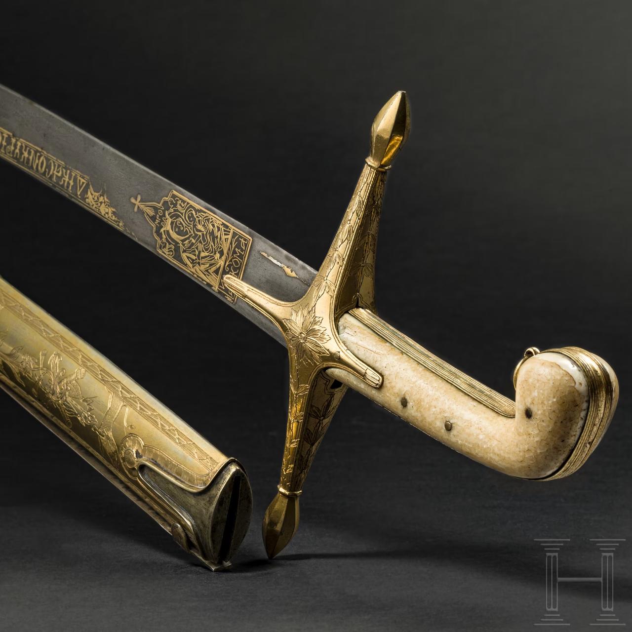 一把 18 世纪末希腊镶银鎏金基利长剑
鎏金是将金汞合金涂于器物表面再加热使汞挥