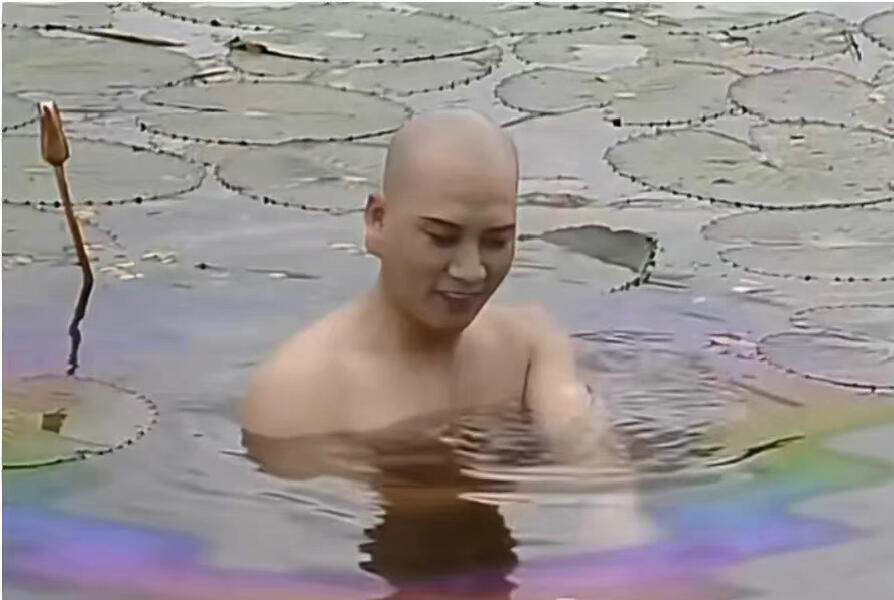 谁拿唐僧洗澡水包饺子了要是我在桌上看见这盘饺子很难不面露难色。。啊啊啊谁拿唐僧洗