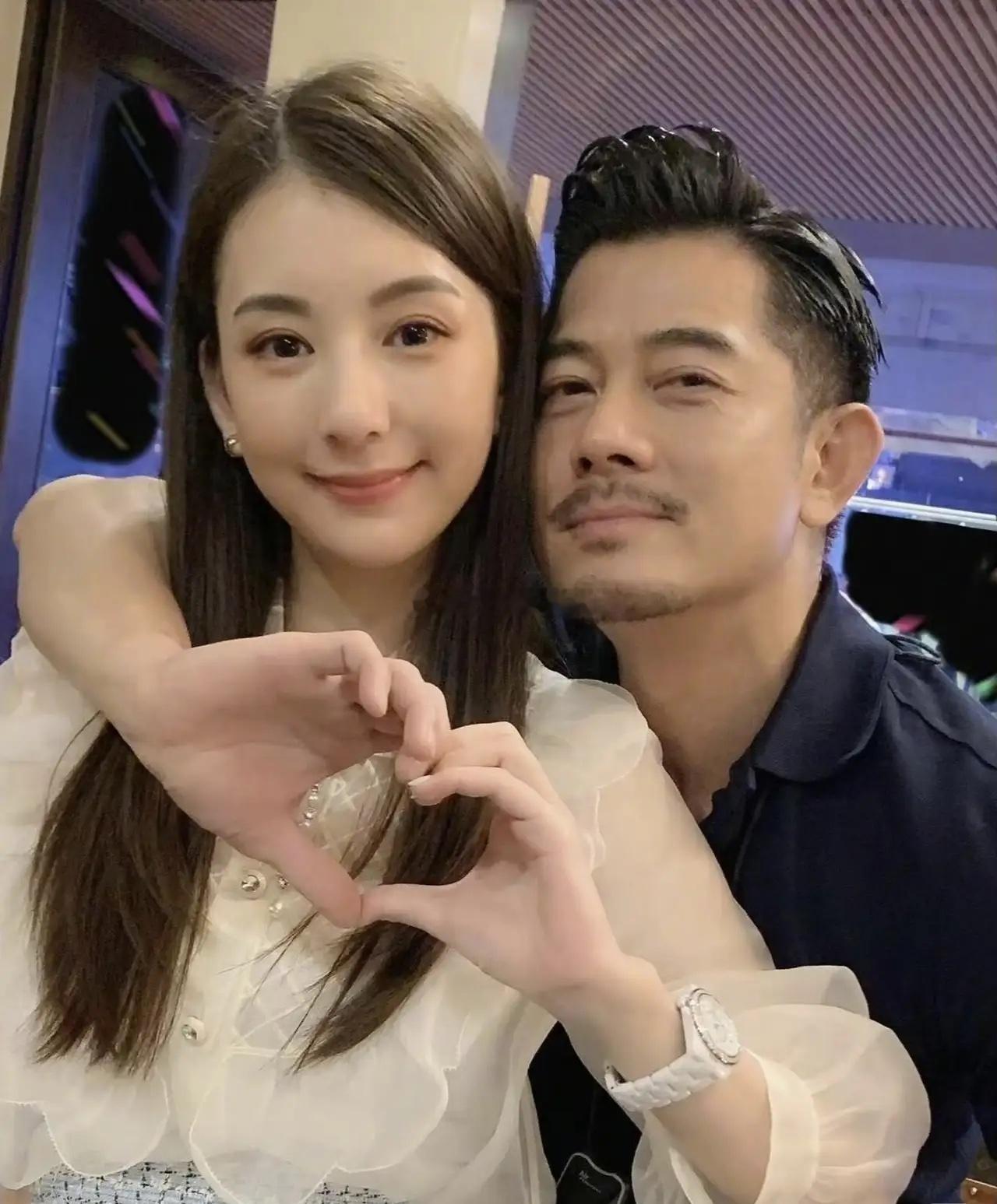 终于理解，方媛为什么非得要睡单间郭富城以前就说过他媳妇有个习惯，就是每晚睡觉之前