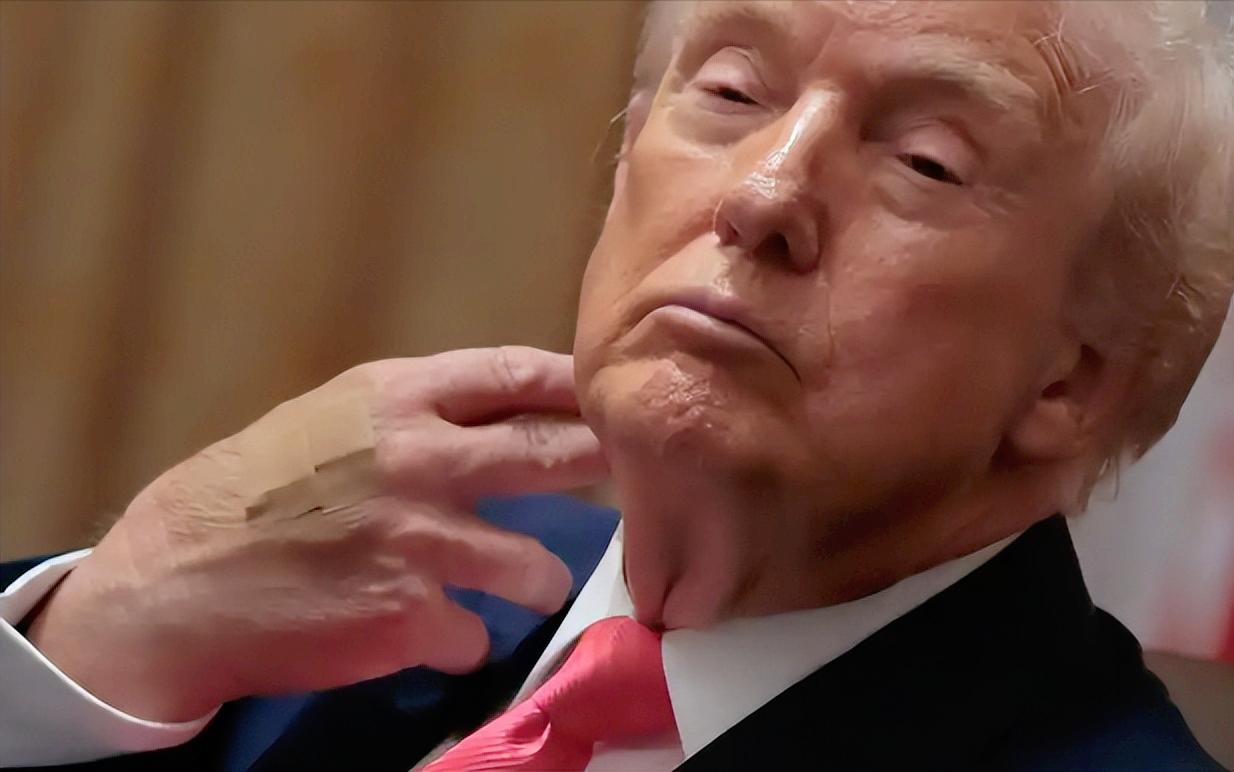 79岁的特朗普又整出大活儿了，不是竞选骂战不是官司缠身，而是自爆了个猛料，手上的