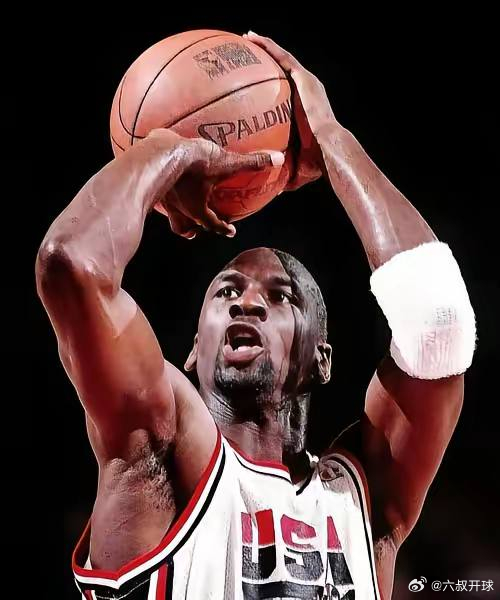 谁才是NBA第一人？论冠军数，拉塞尔第一。11枚总冠军戒指，再无来者！论总决赛胜