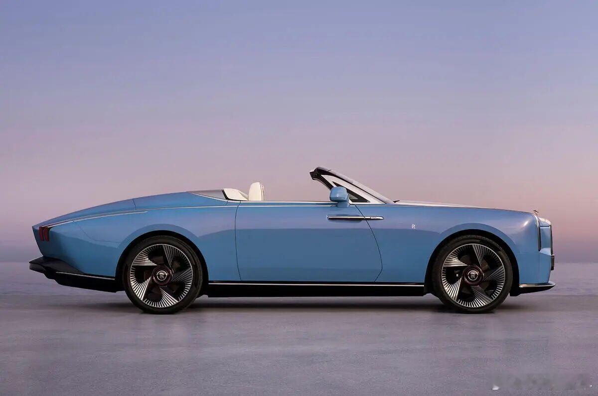 劳斯莱斯正Nightingale夜莺，起售价高达700万英镑的纯电敞篷双座跑车，