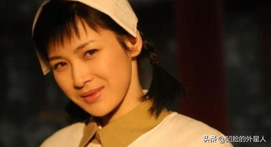 2011年身家50亿的温州首富周旭辉，瞒着原配，看上了“李云龙”饰演者的老婆童蕾