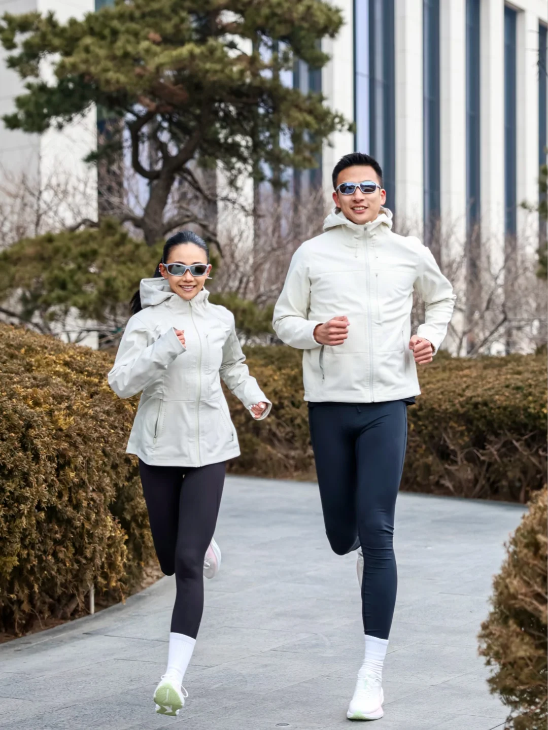 穿着李宁吾适6和他一起跑进互卷的第4 年