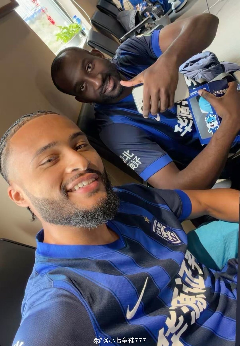 2026赛季武汉三镇一线队球员大名单卡迪斯身穿29号战袍，贝维斯接过达兰的10号