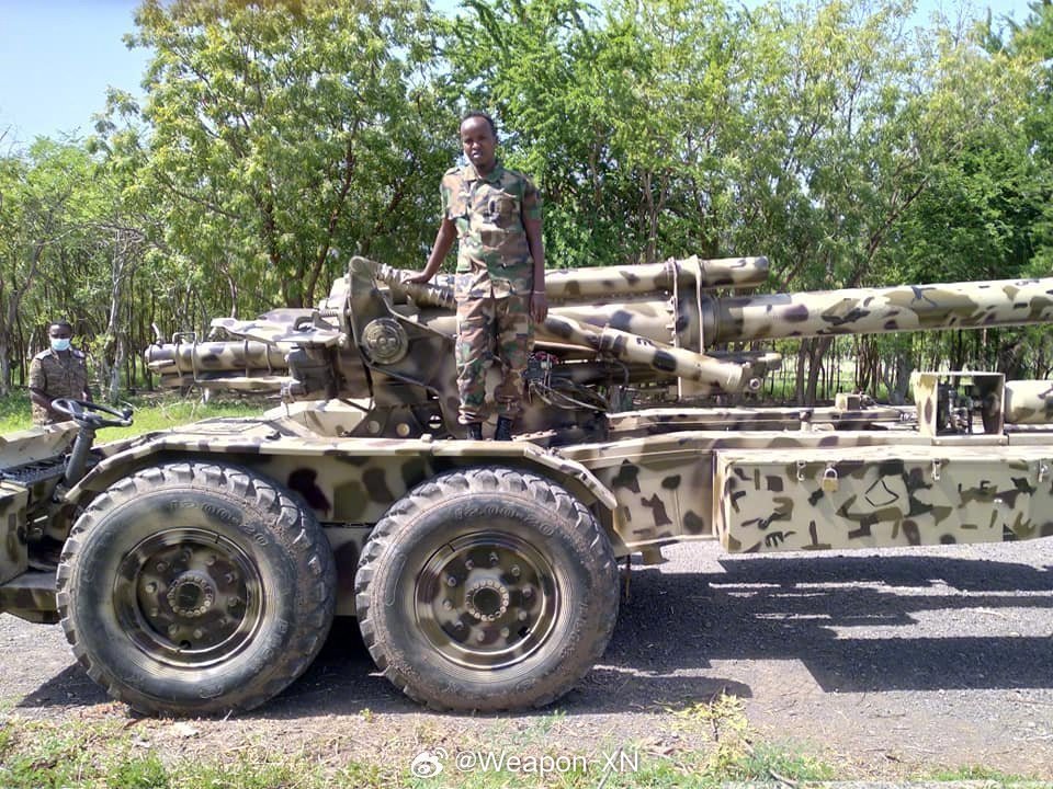 #兵器影像[超话]# #中国军贸走出去# 埃塞俄比亚军队装备的中国造155 毫米