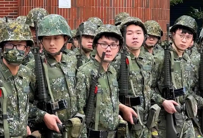 很多人都以为，两岸统一会是一个惊天动地的清晨：导弹齐飞、万船齐发。但我要告诉你：