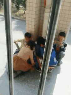 对面这波团战莫名其妙就赢了 