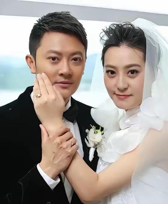 他花了400万元娶的老婆哈琳娜。直到孩子出生后，才发现自己的老婆除名字以外的一切