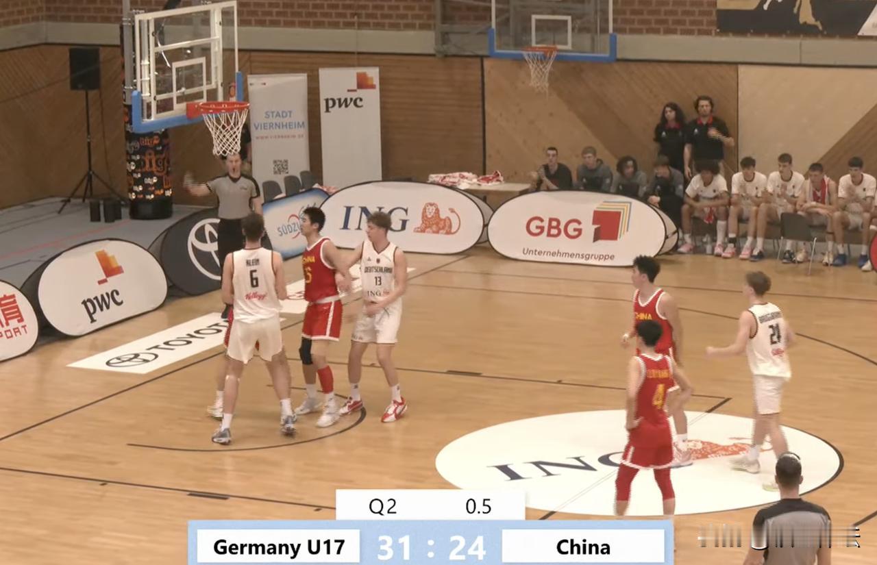 U17男篮五连败怕是没跑了。

曼海姆邀请赛中国U17第五场对阵东道主德国，据说