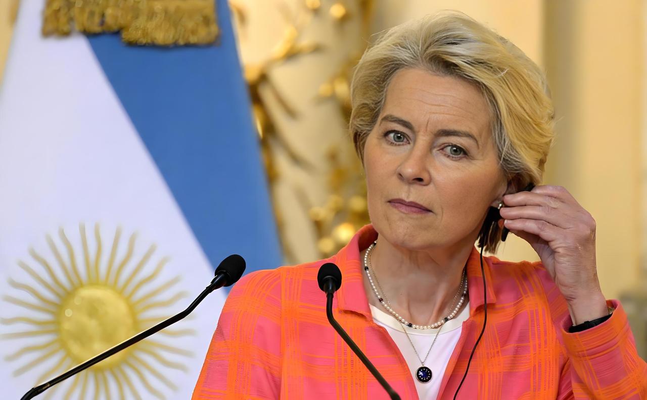 冯德莱恩如愿以偿，默茨如愿以偿，欧洲一些政客终于全部都如愿以偿！

因为就在4月