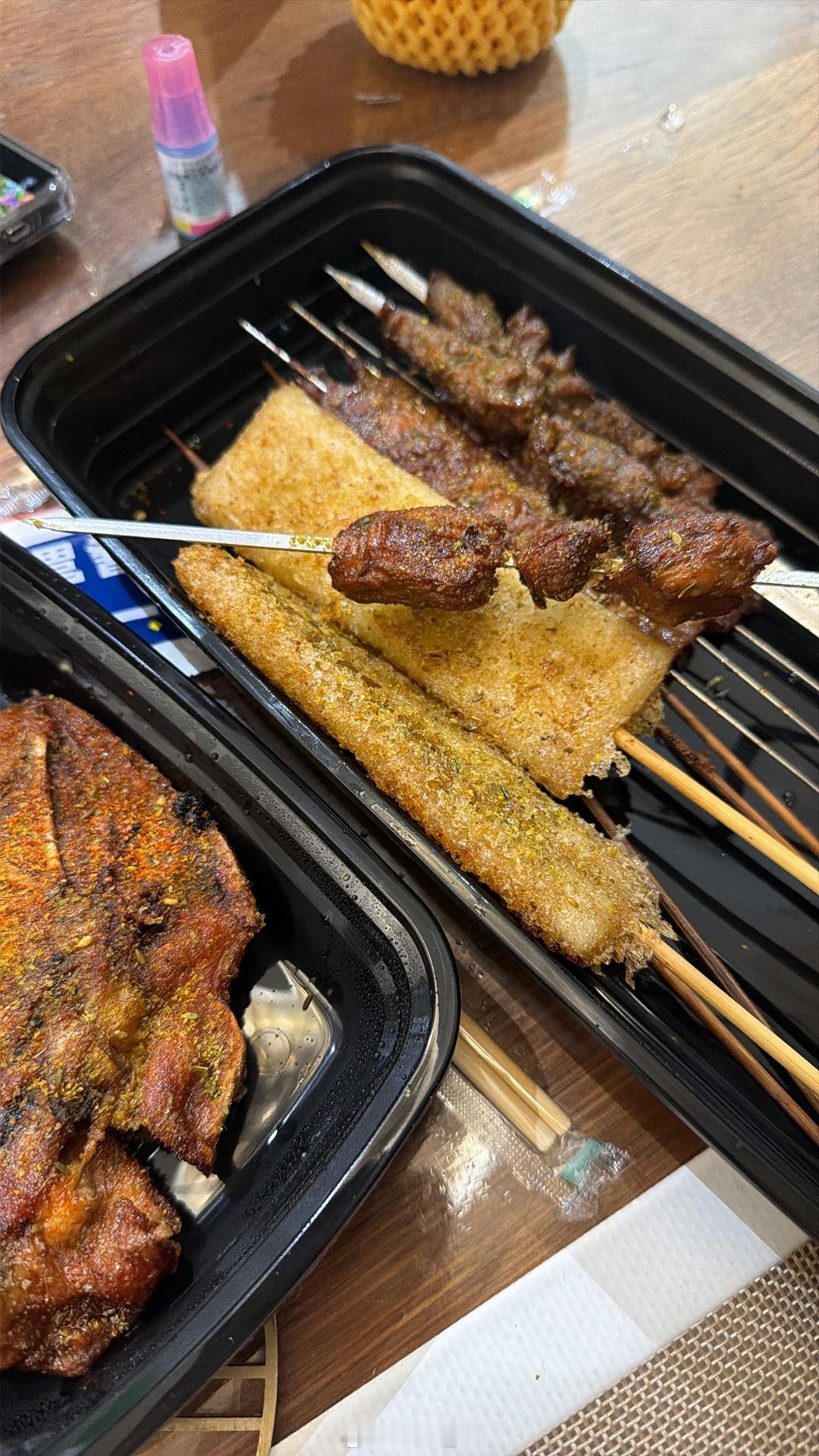 lami的购物记录 我还是应该出门上班的，在家每天都在买买买🛍️半夜还吃宵夜我
