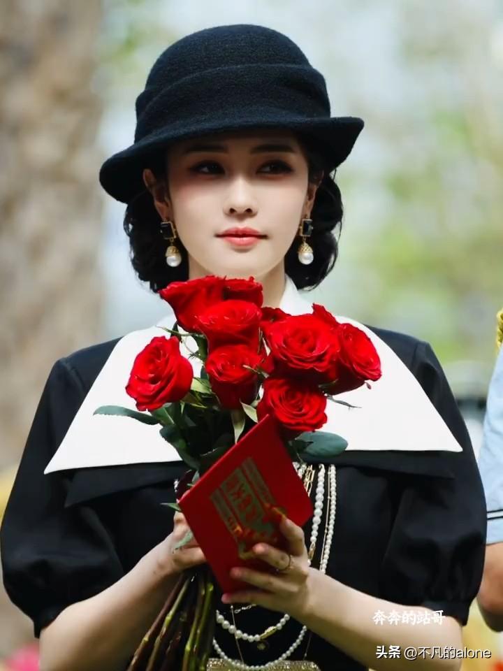 3月26日，综艺《奔跑吧》第14季在海南海口开始录制。

今天参与《奔跑吧》录制