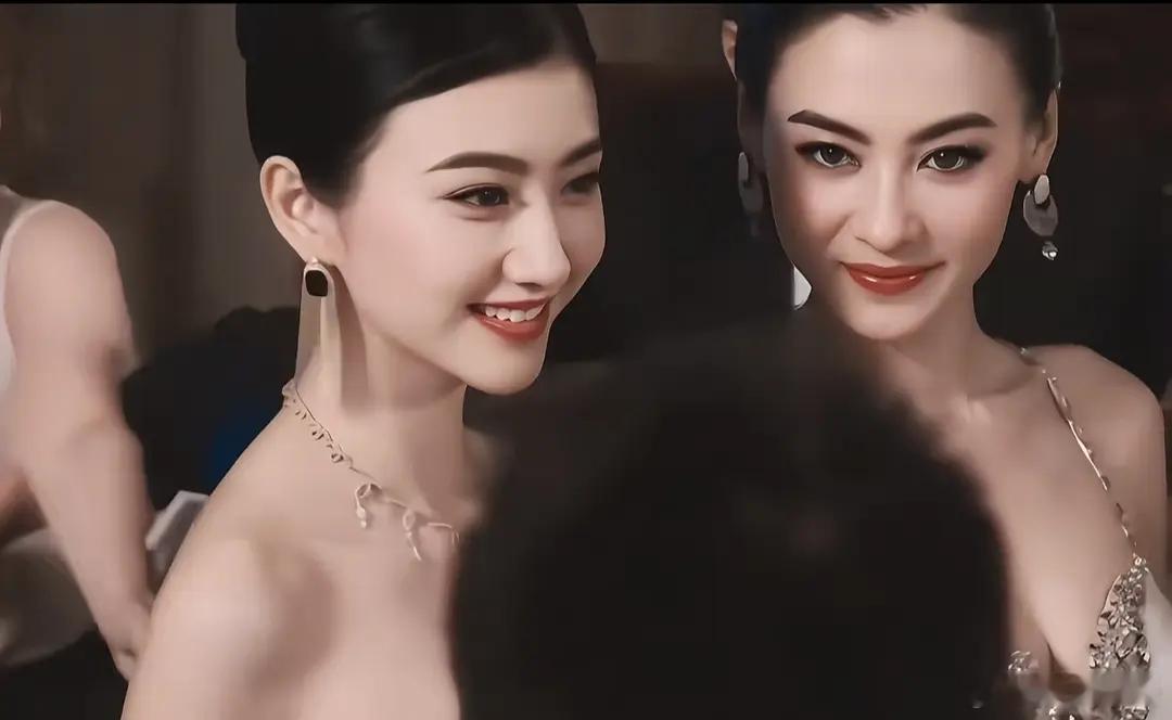 实话说，景甜确实非常美貌。年龄小的时候唯一的缺点是人中短，但是随着年龄的增长，人