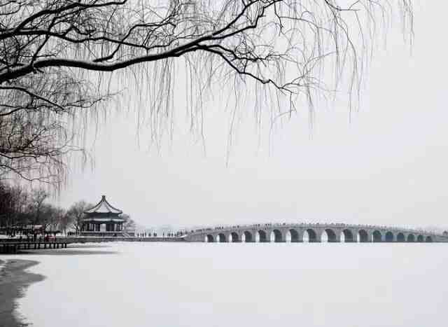 雪后的颐和园，处处都是一幅画。  