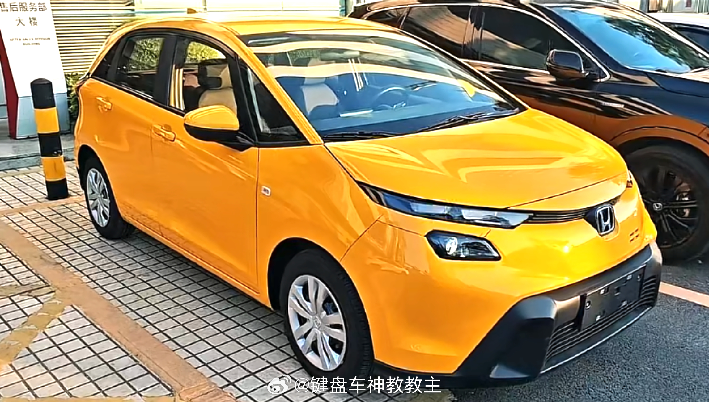 这就是传说中限量3000台的末代飞度么！想不想做3000个最懂车的人，做守卫飞度