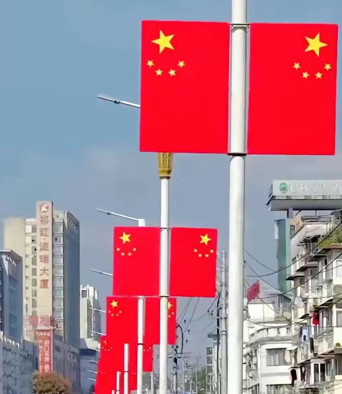 国家早就暗示明白了，只是很多人没听懂！

家门口的火药桶，已经换了玩法。

不是