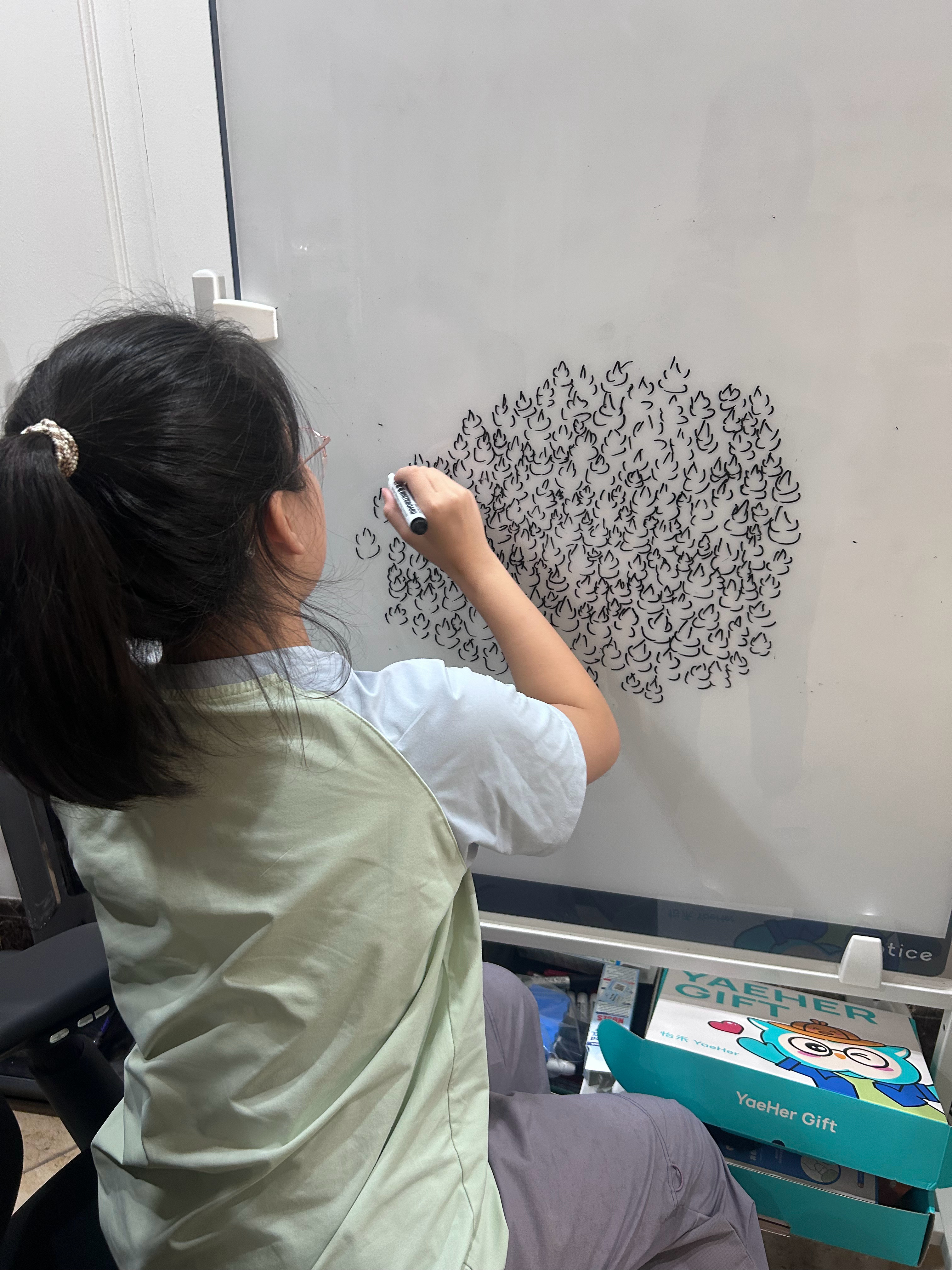 中午墩发癫画屎山最后成品是图3墩作品