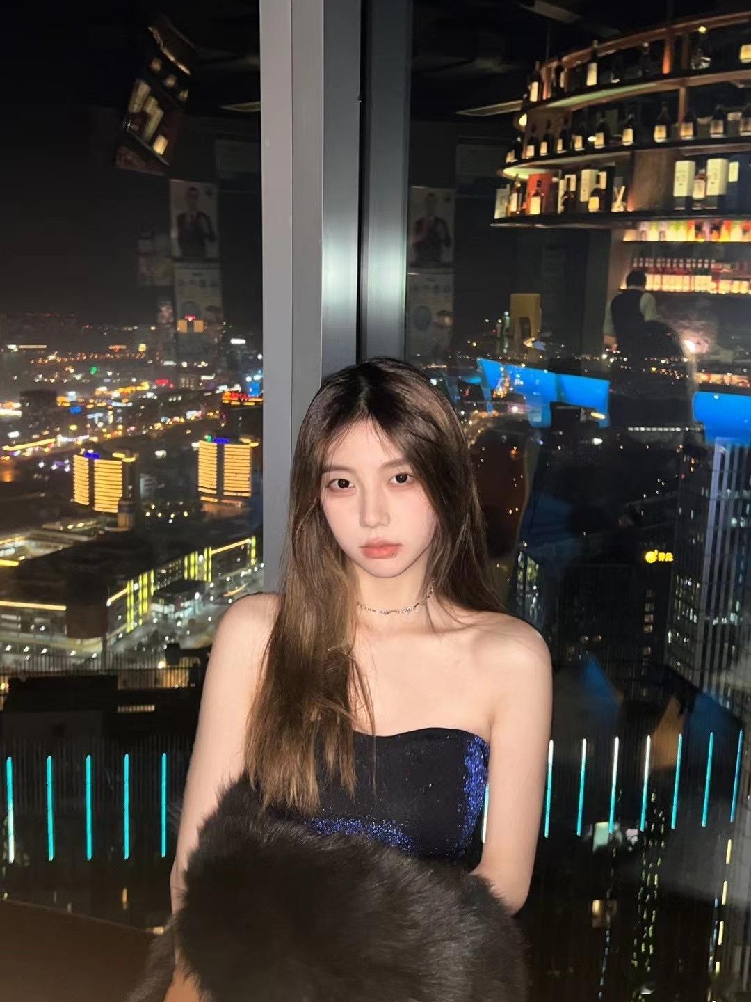 我亲妹长这样的，打几分 ​​​