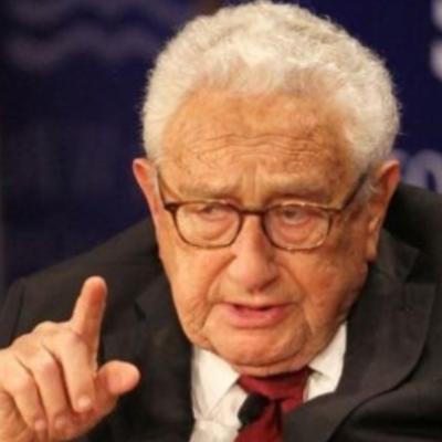 🌙一旦中美开战，美军将全面轰炸中国？100岁的基辛格早就发出过警告：“美国盟友
