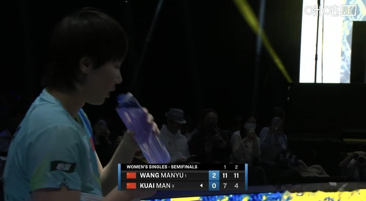 大战蒯曼，王曼昱连下两城！
     北京时间今晚，2026欧洲大满贯瑞典站女单