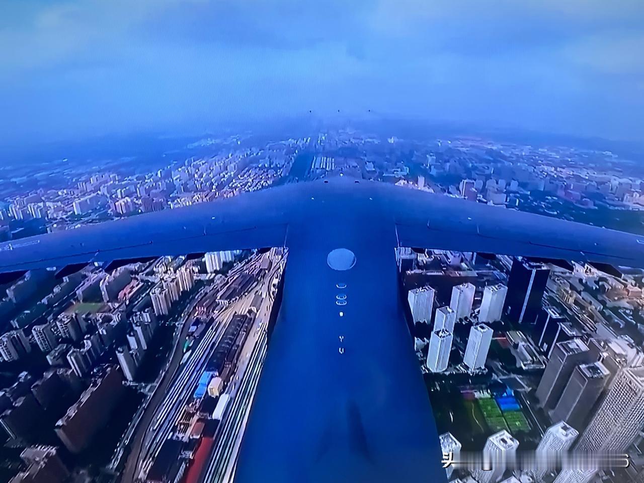 山河壮丽，人民豪迈，无惧任何风浪！

纪念中国人民抗日战争暨世界反法西斯战争胜利