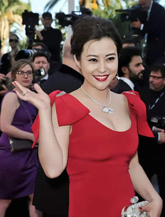 郝蕾：敢爱敢痛，不肯向世俗圆滑低头