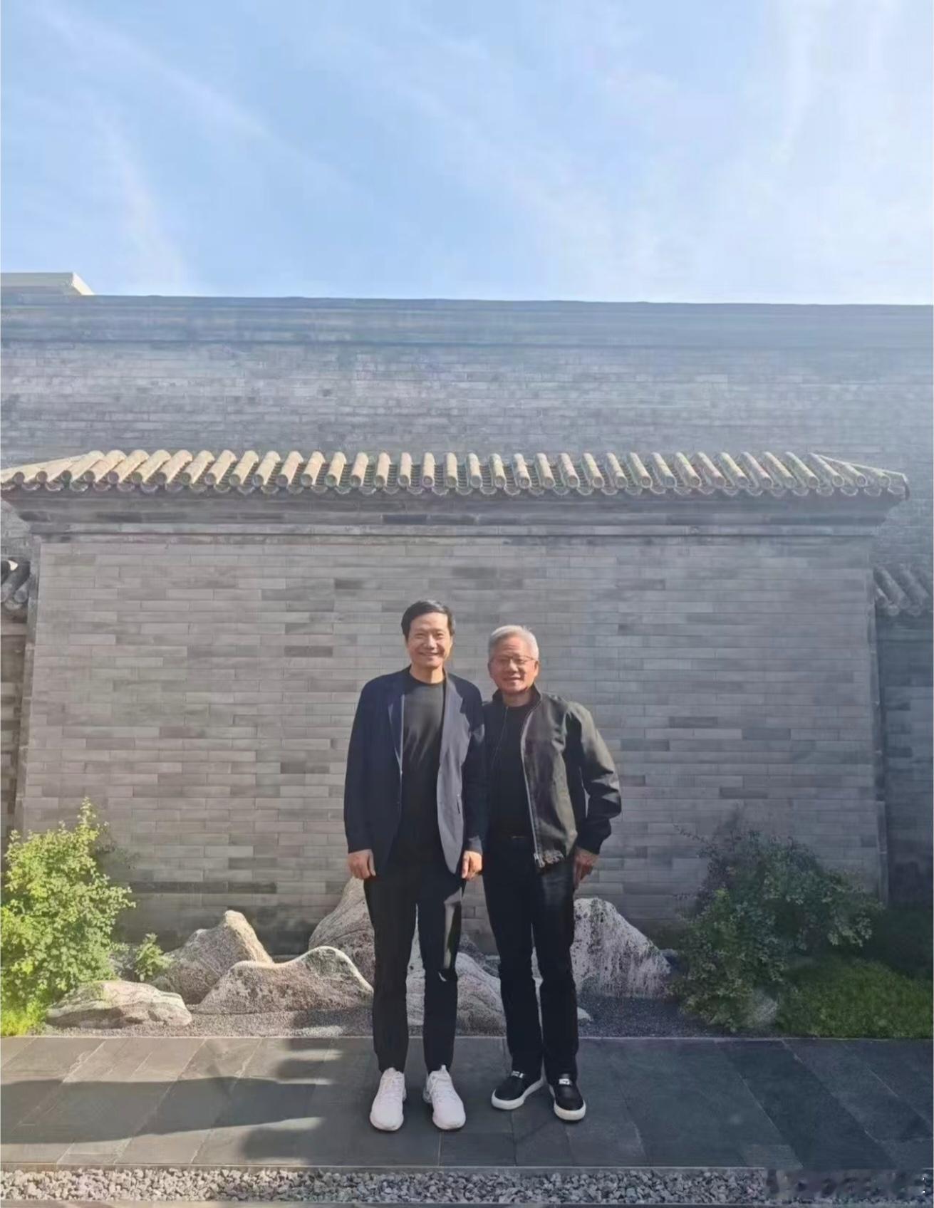 英伟达CEO称非常想买小米汽车7月16日，英伟达创始人、CEO黄仁勋称，我很想买