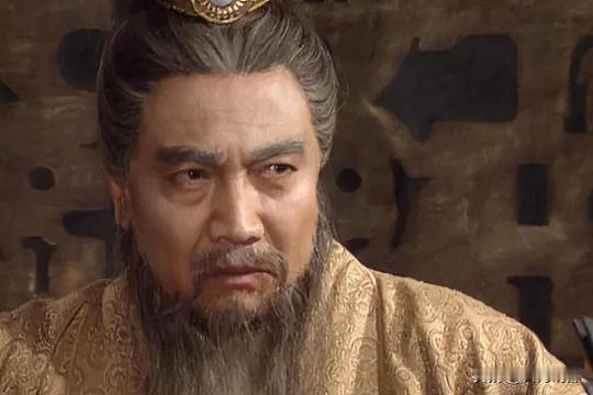 三国里最可怕的人不是曹操，不是诸葛亮，是司马懿。
 
这个人的可怕之处，不在于他
