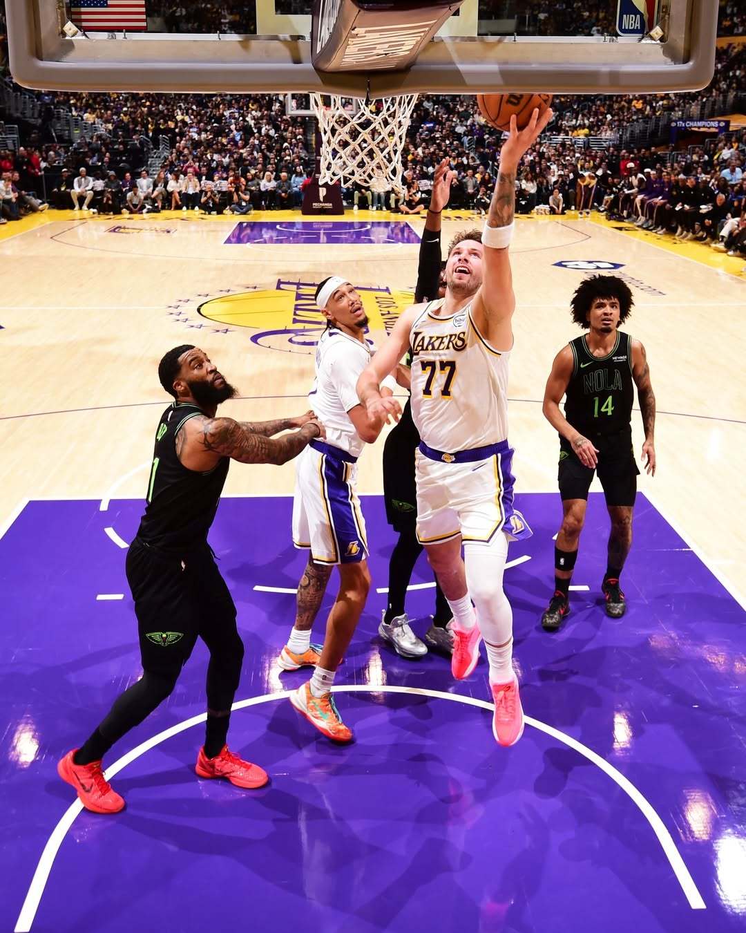 东里洛杉矶湖人