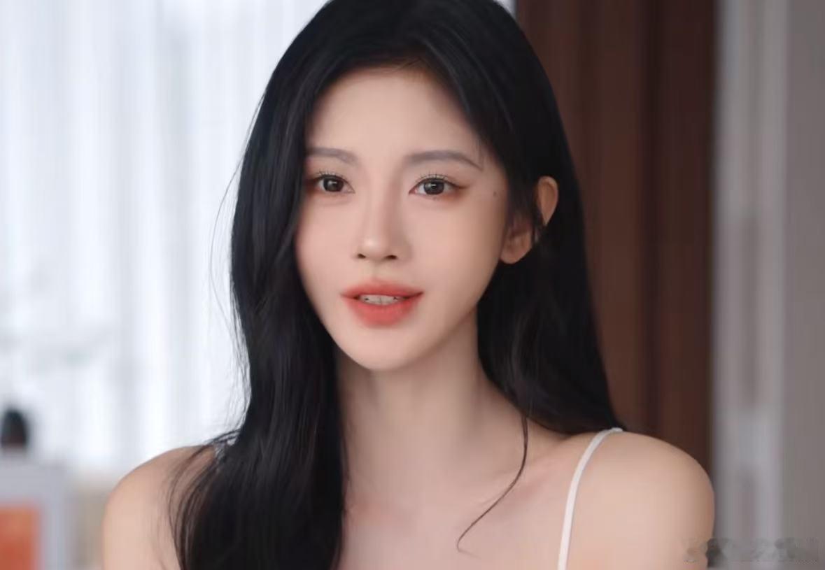 鞠婧祎独家专访鞠婧祎一份有爱有力量的礼物 鞠婧祎 ​​​