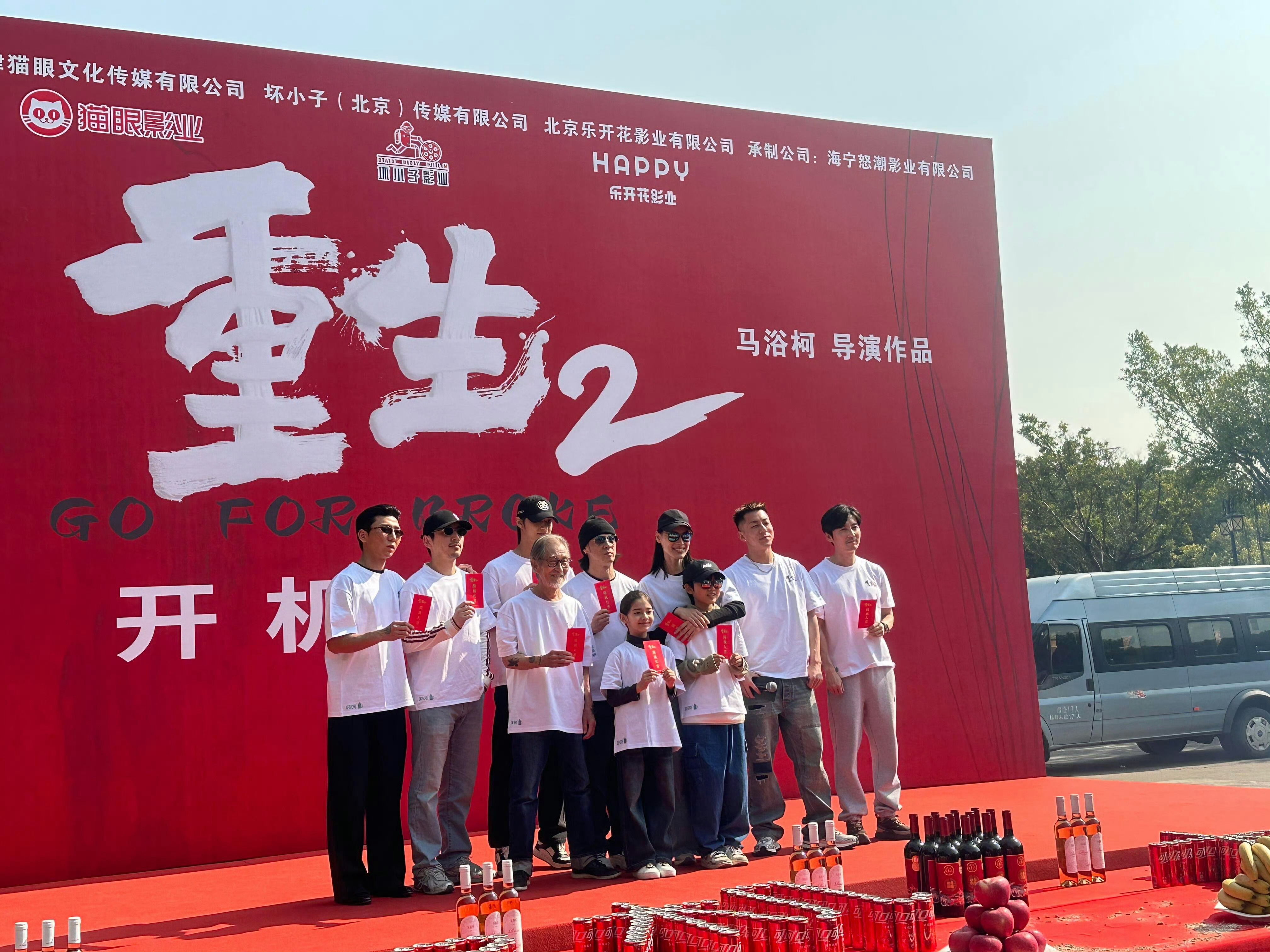 《重生》第一部算是最近两年少有比较成功的男性主导的暴力犯罪片了，动作场面设计得都