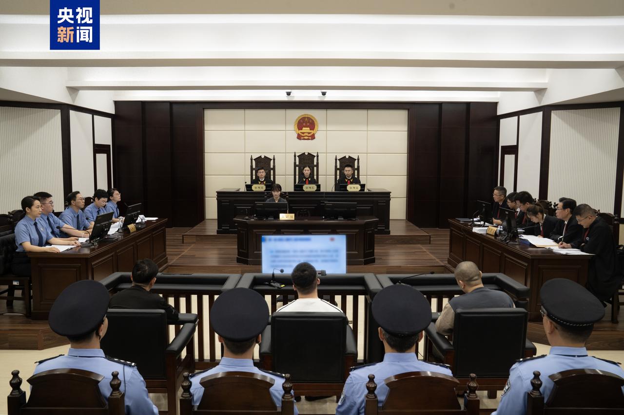 缅北魏家受审：致2名中国公民死亡，诈骗数额超过24亿元。对于缅北的诈骗集团以及骨
