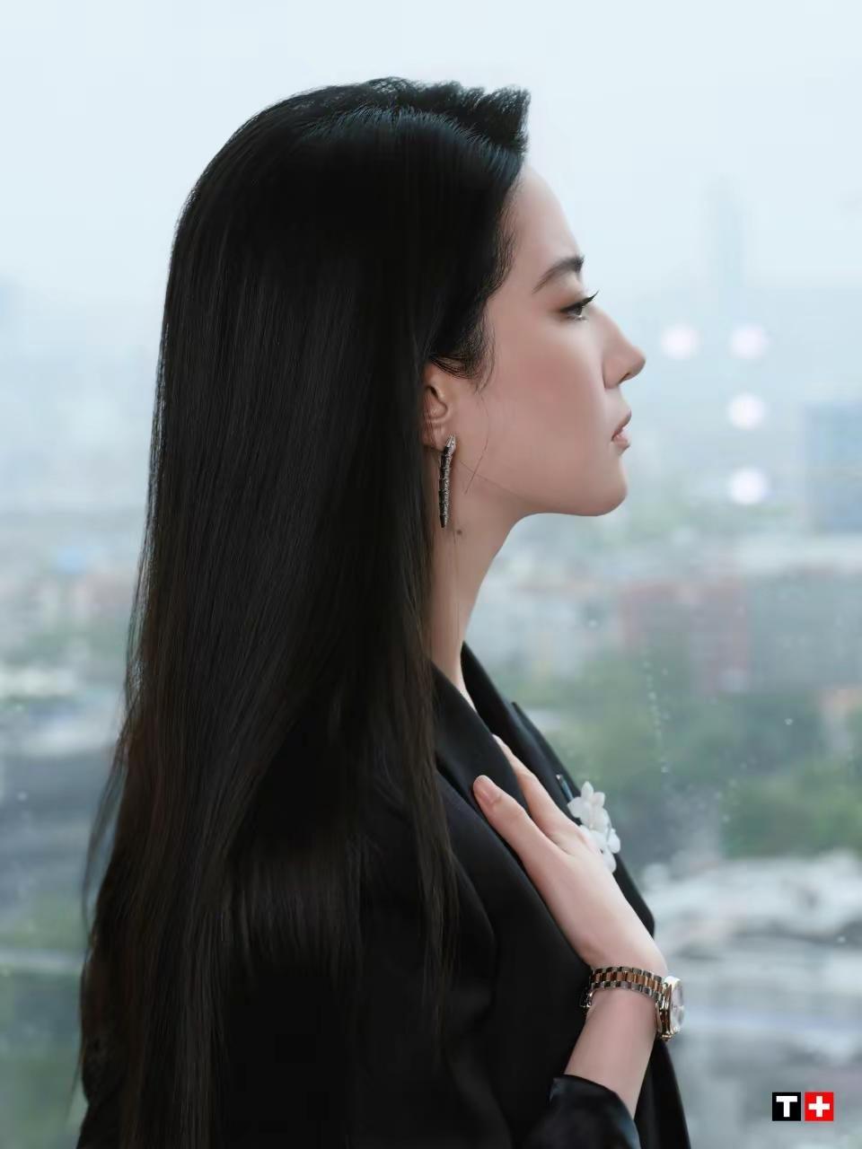 🐼刘亦菲和她的小美人⌚️一眼瞩目，时刻吸睛