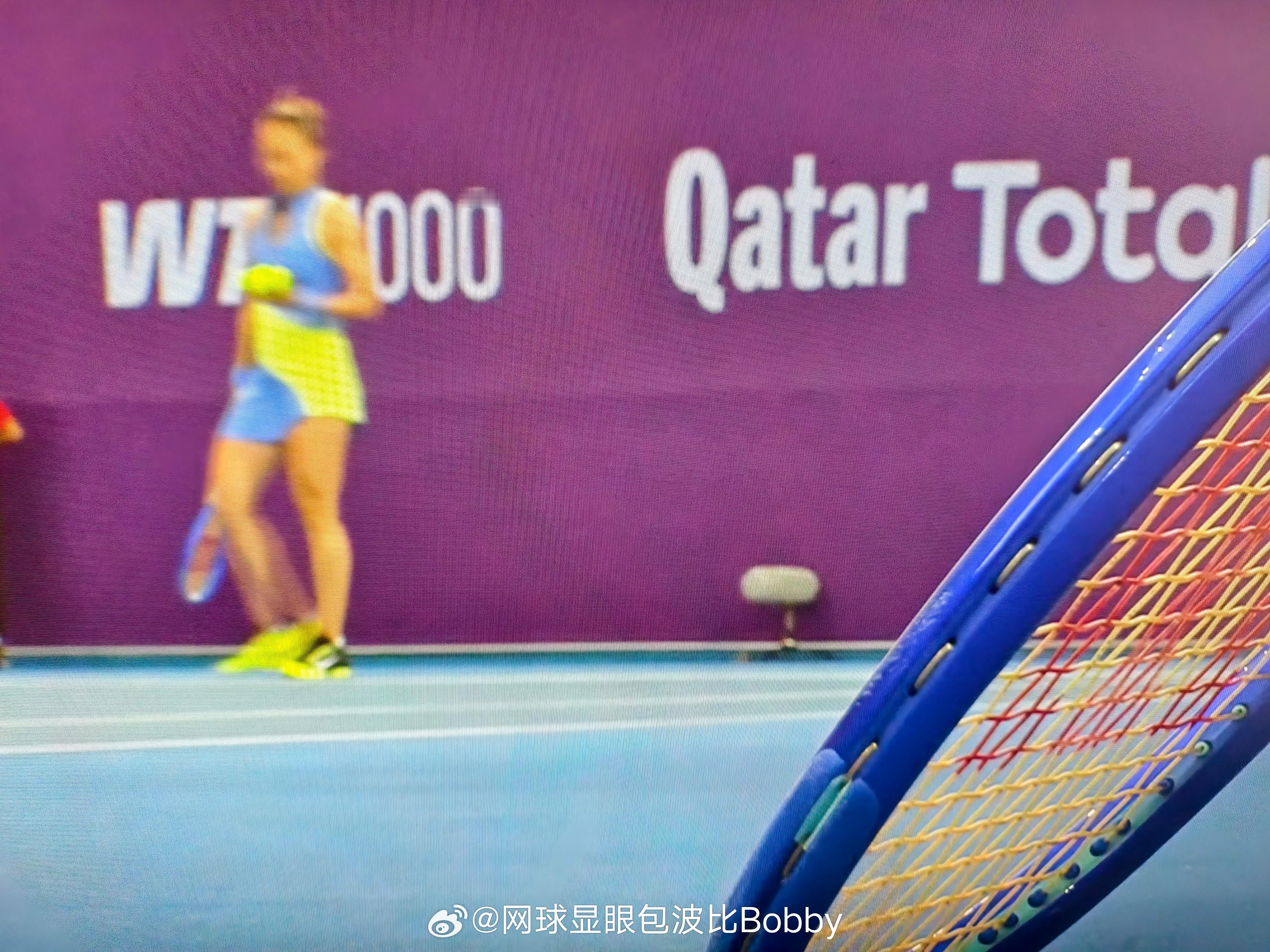 omg！郑钦文一声巨吼，成功破发第二盘2: 0郑钦文时隔133天重返赛场郑钦文的